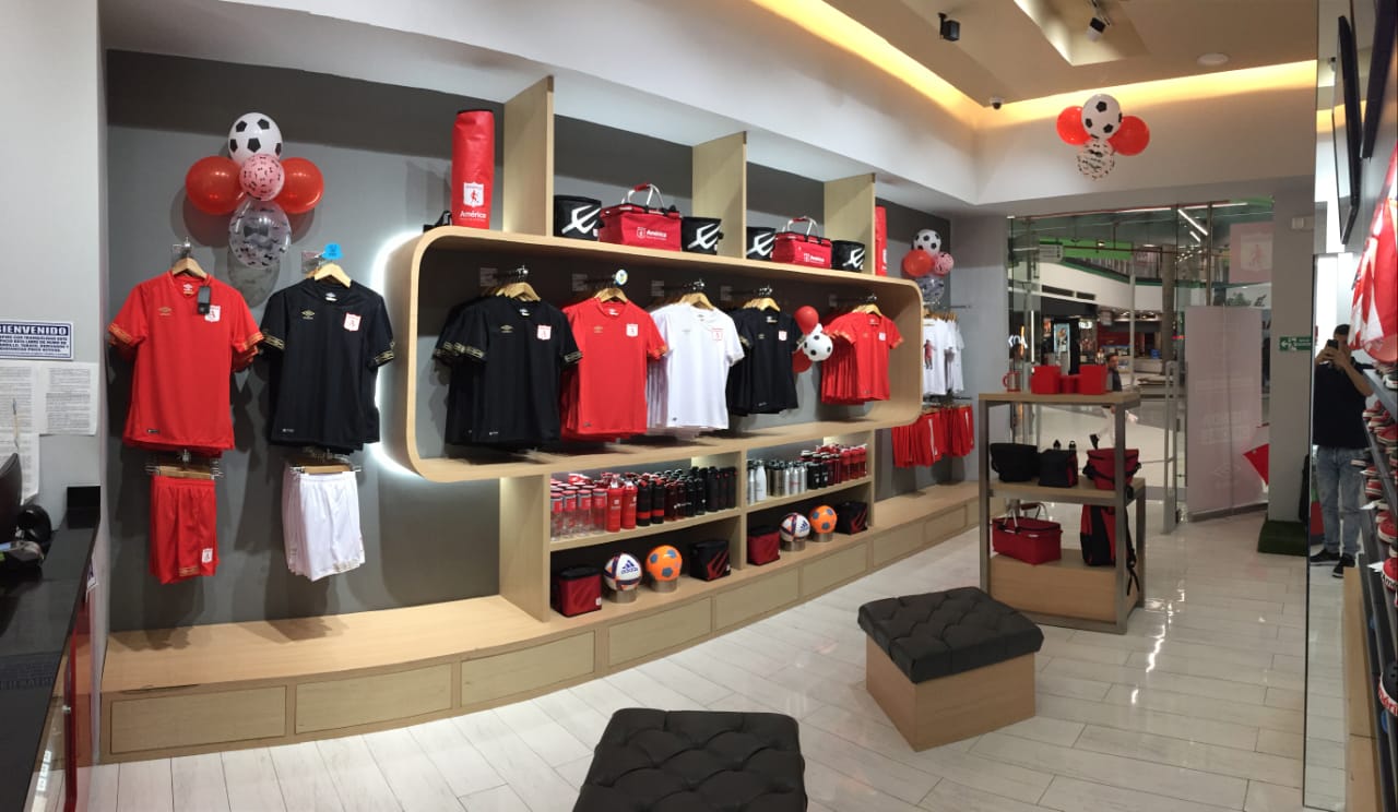 tienda adidas calima